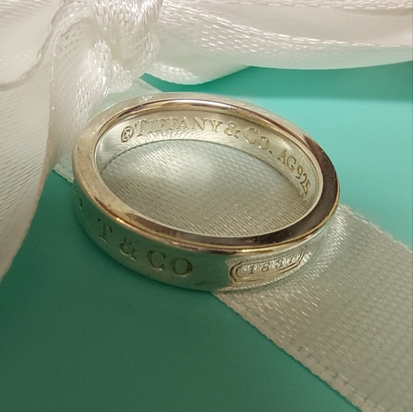 Tiffany & Co 1837 RTT Band/Ring - Picture 5 of 6